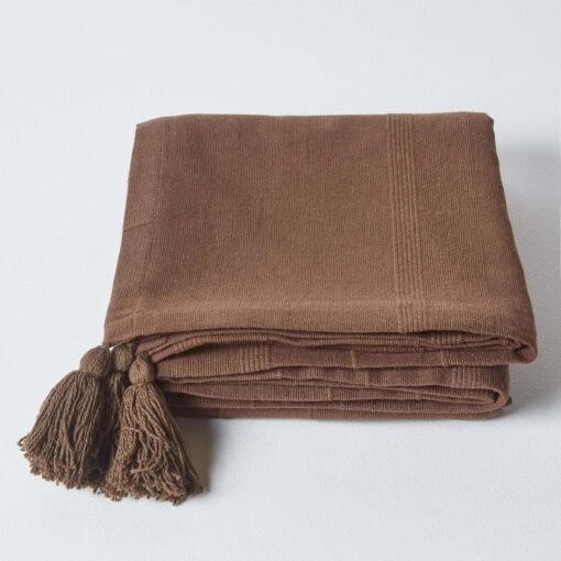 Cotton Rajput Ribbed Chocolate Throw, 255 X 360 Cm -Best Homeware Store httpsimages.vikkit.co .ukhomescapesthrowsrajputsf11722 sf1172 cotton rajput ribbed chocolate throw