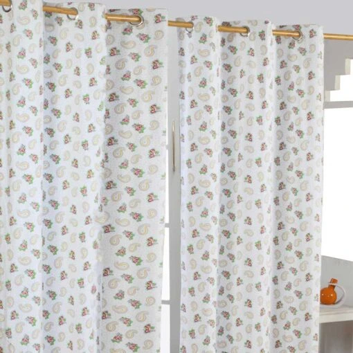 Paisley And Dots Ready Made Eyelet Curtain Pair, 137 X 228 Cm Drop -Best Homeware Store paisley and dots ready made eyelet curtain pair 1 3