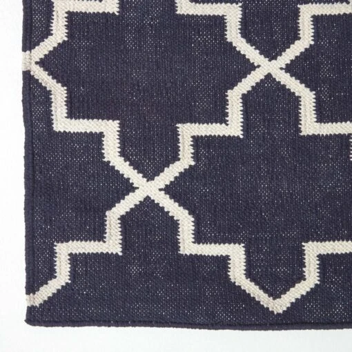 Edmonton Handwoven Navy Blue And White Cotton Geometric Kilim Rug -Best Homeware Store ru1289 03