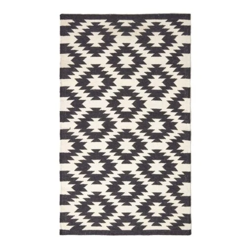 Zurich Handwoven Black And White Cotton Geometric Kilim Rug -Best Homeware Store ru1290 02