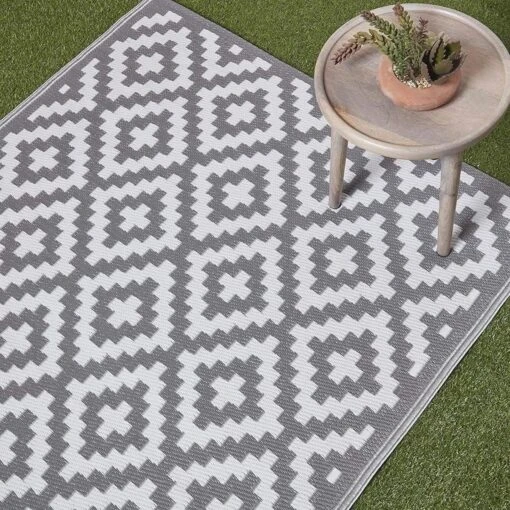 Zoe Geometric White & Grey Outdoor Rug Runner, 75 X 200 Cm -Best Homeware Store ru1343d 2