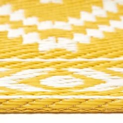 Anna Aztec Yellow & White Outdoor Rug -Best Homeware Store ru1366a 4 1