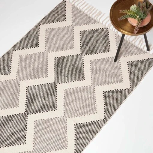 Malmo Handwoven Grey & Black Cotton Textured Rug -Best Homeware Store ru1438a 1 2