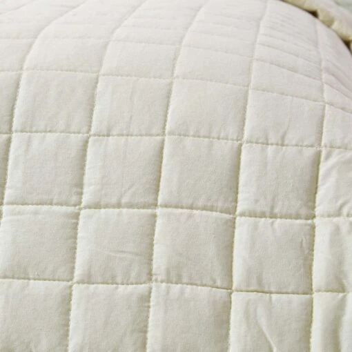 Cotton Quilted Reversible Bedspread Sage Green & Cream -Best Homeware Store sf1111 5 2