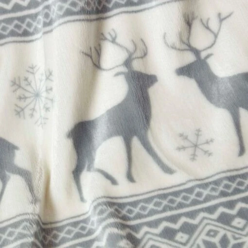 Grey & White Soft Nordic Christmas Throw -Best Homeware Store sf1219 2