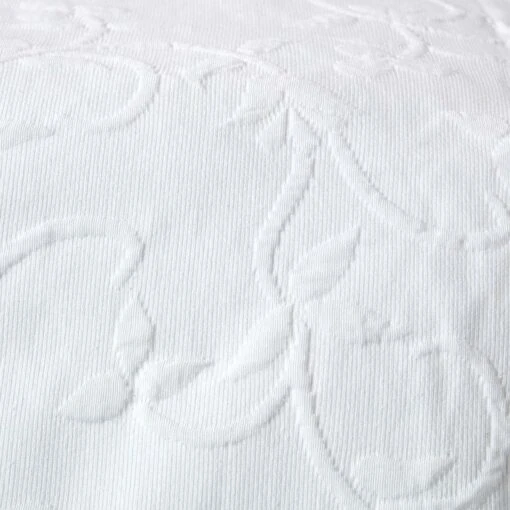 White Cotton Rich Floral Metelassé Pattern Bedspread -Best Homeware Store sf1789c 03 3