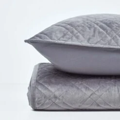 Dark Grey Paragon Diamond Geometric Velvet Bedspread, 200 X 200 Cm -Best Homeware Store sf1851a 04